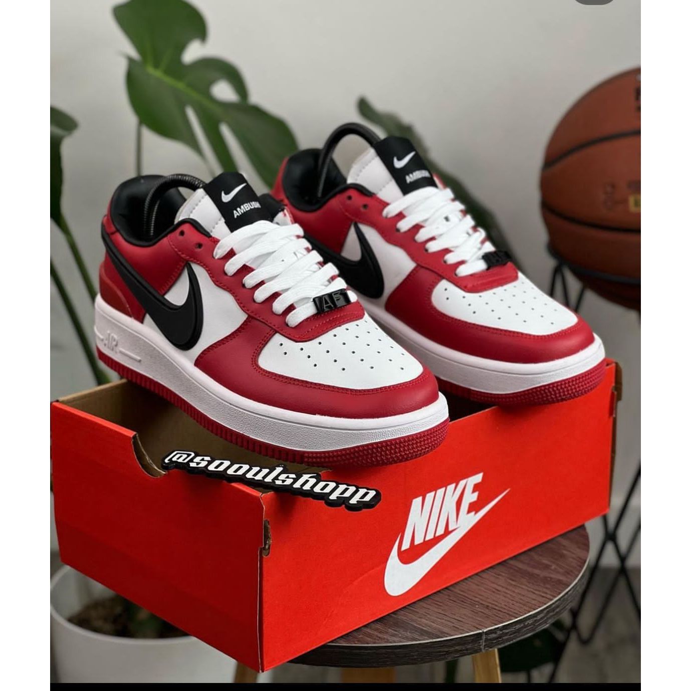Nike
