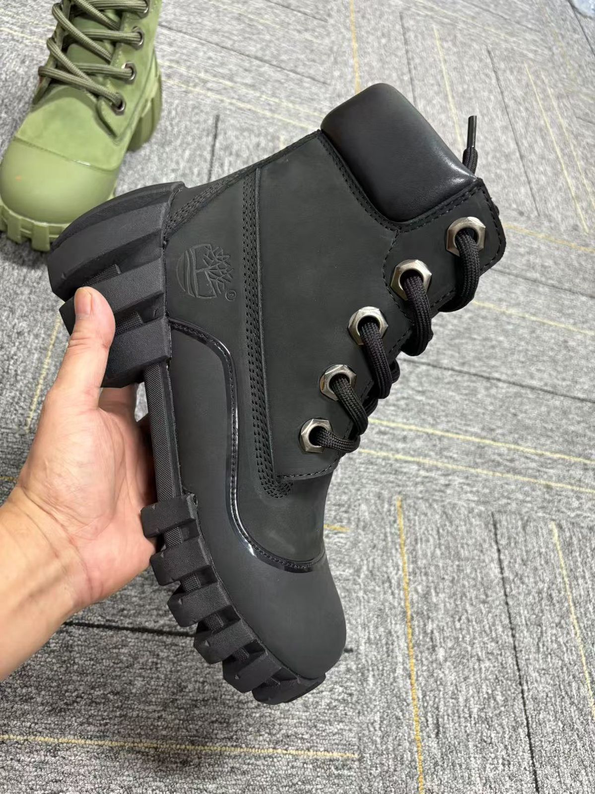 Timberland Combat Boots – Rugged Outdoor Workwear Boots for Men & Women