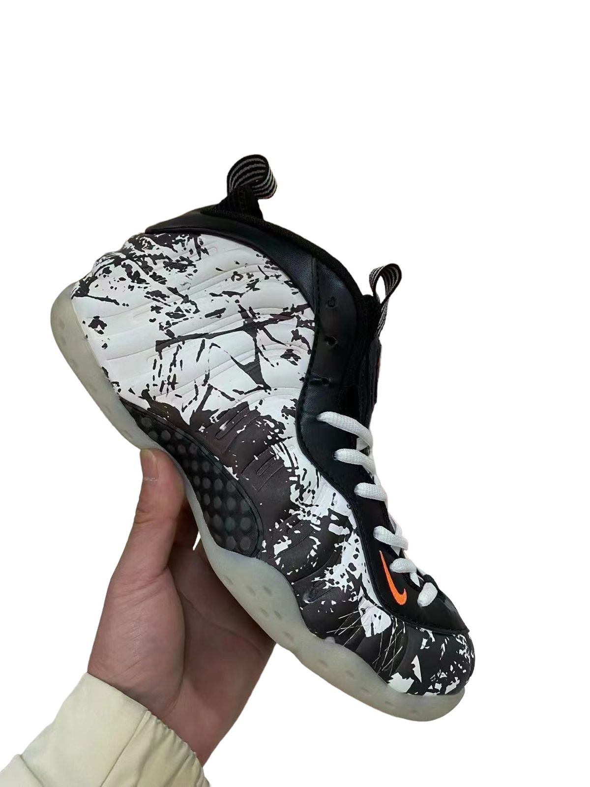 Nike Air Foamposite Pro- Iconic Style and Unmatched Performance