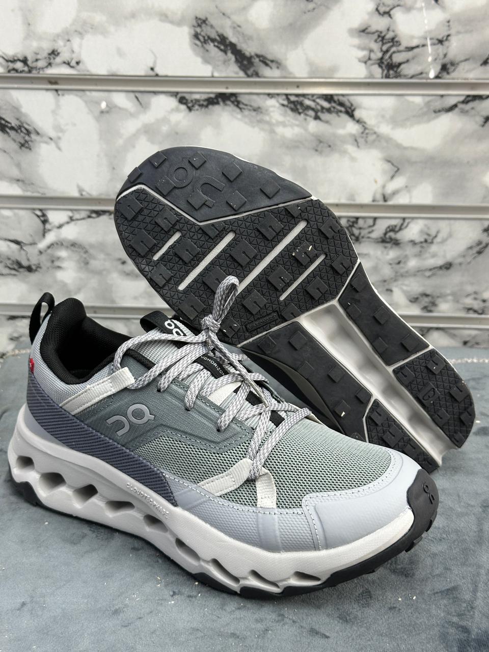 On Cloud Hi Waterproof – All-Terrain Versatility