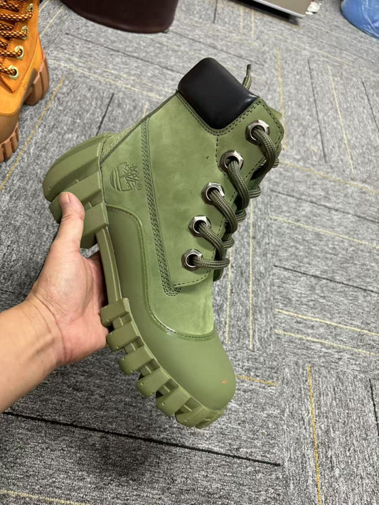 Timberland Combat Boots – Rugged Outdoor Workwear Boots for Men & Women