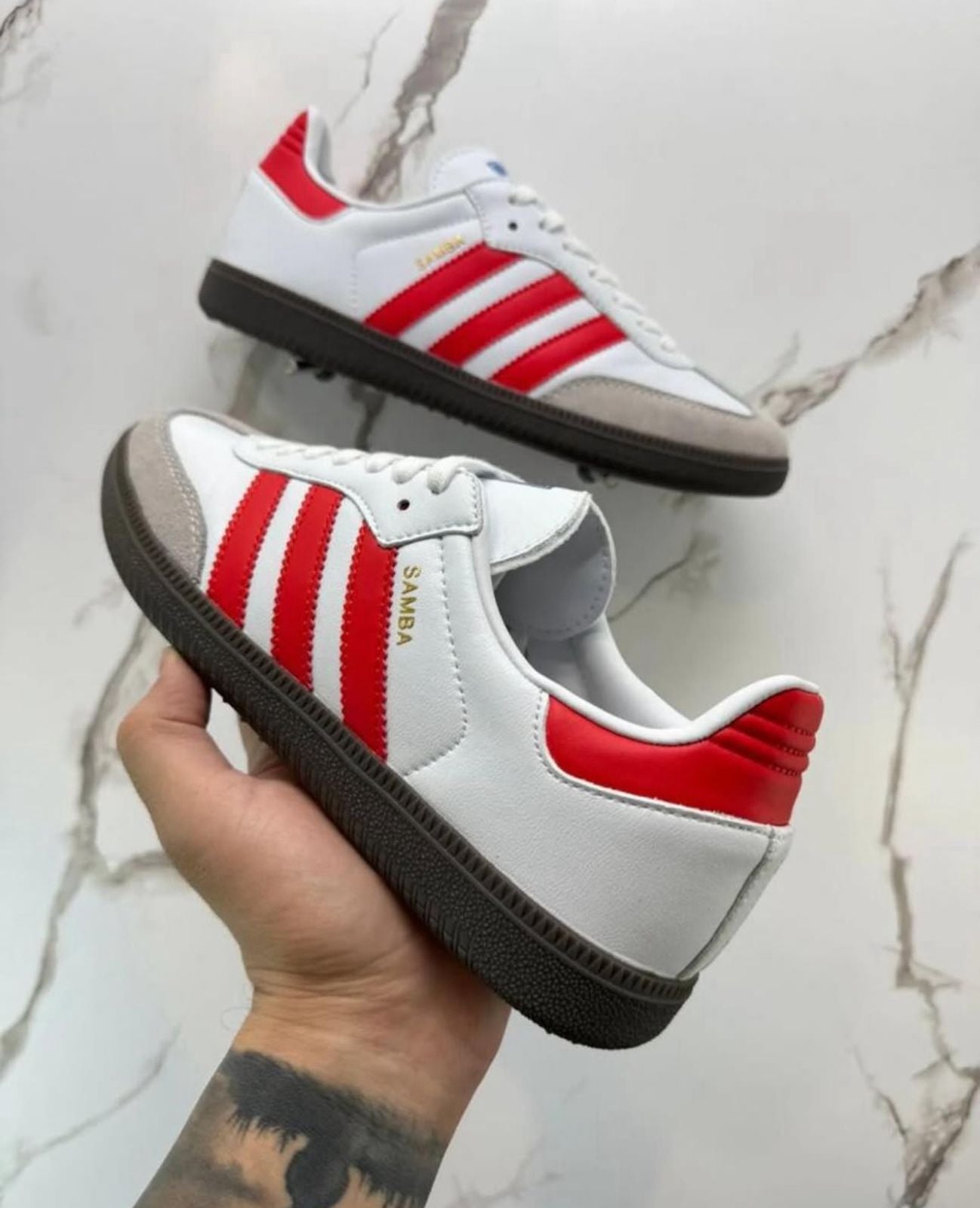 Adidas Samba Classic Sneakers – Timeless Style for Everyday Wear