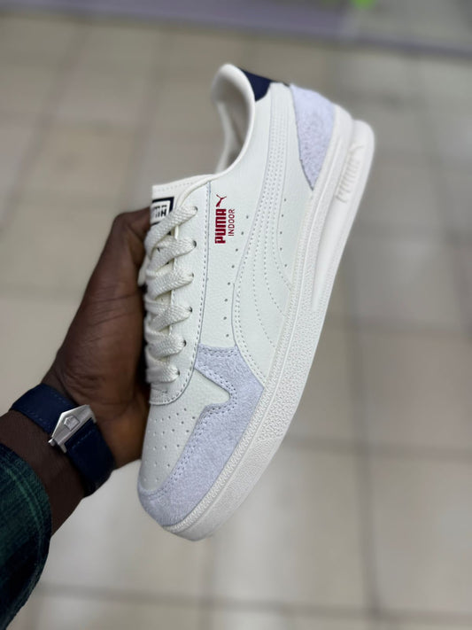 Puma Indoor Sneakers – Classic Low Tops for Everyday Style & Comfort