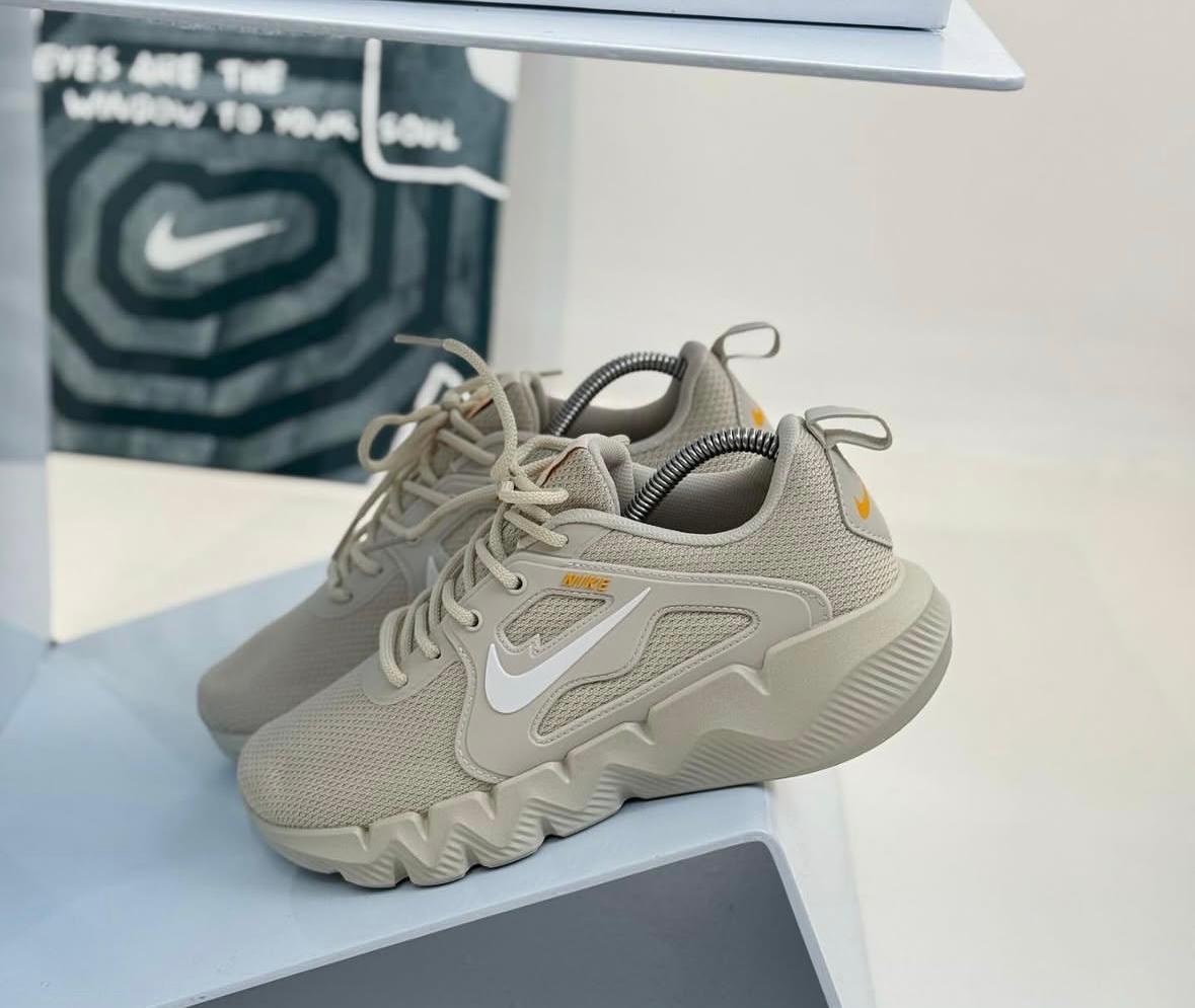 Nike Women’s Zoom Ghoswift Sneakers – Stylish Comfort