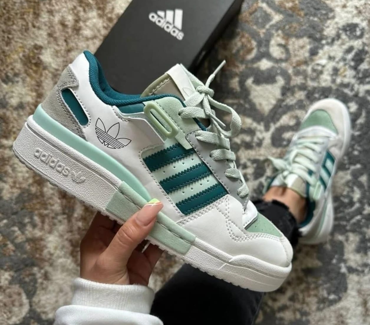 Adidas Exhibit Forum Low - Iconic Style Meets Modern Performance