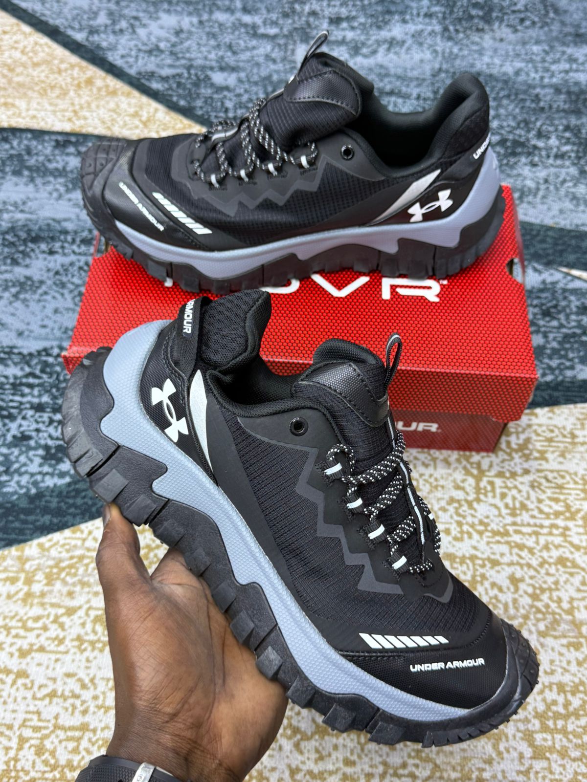 Under Armour Trail Running Sneakers – Camouflage & Outdoor-Inspired Colors